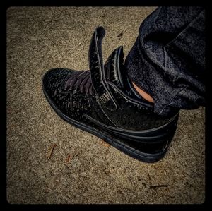 Fills Vulcan black high top shoes